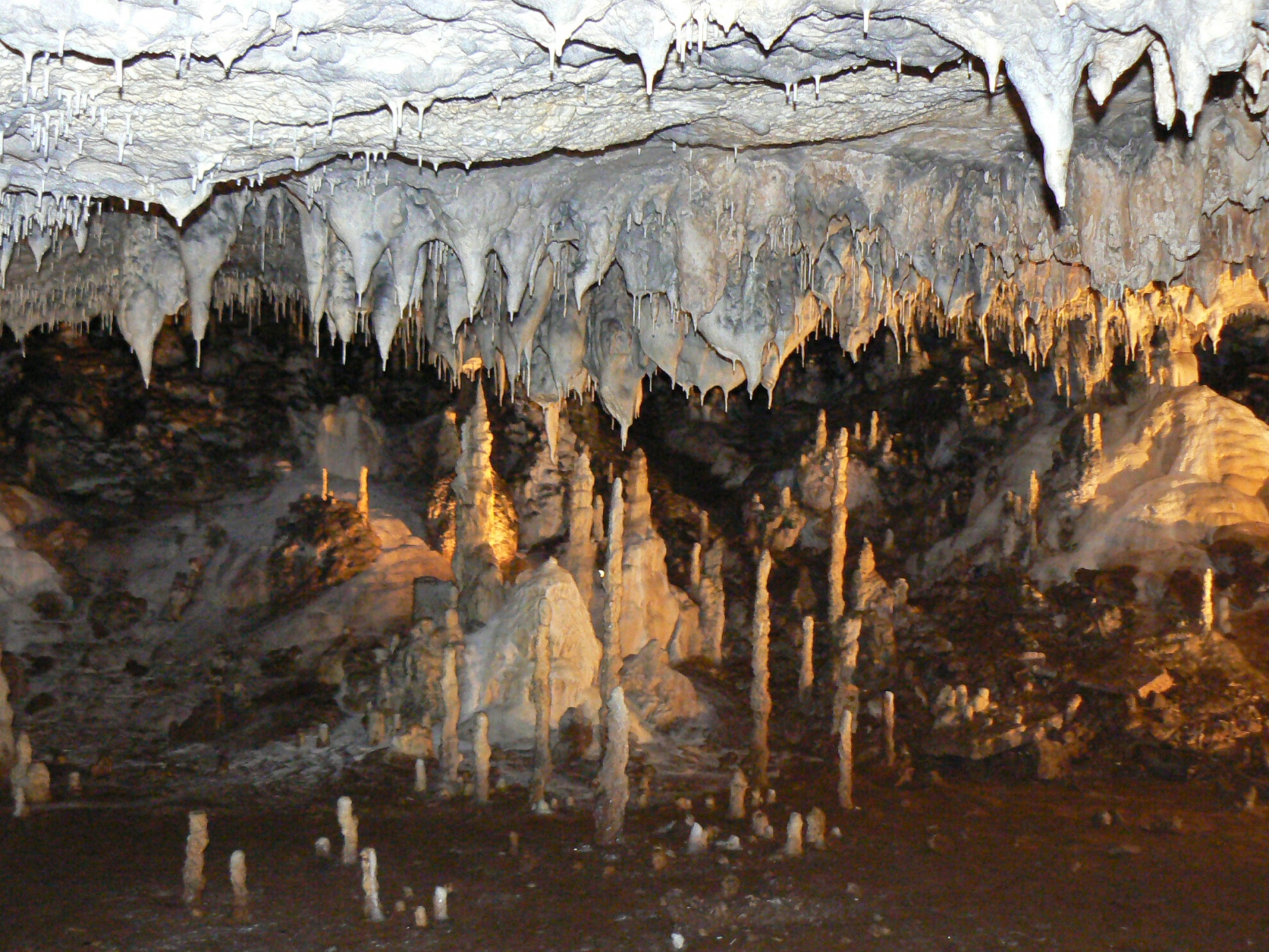 Пещера Снежанка, Болгария