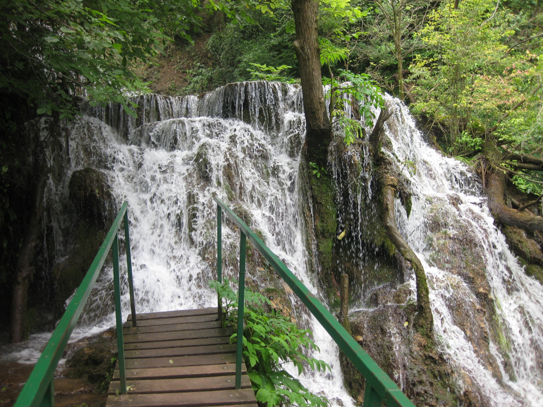 Болгария, Крушунские водопады