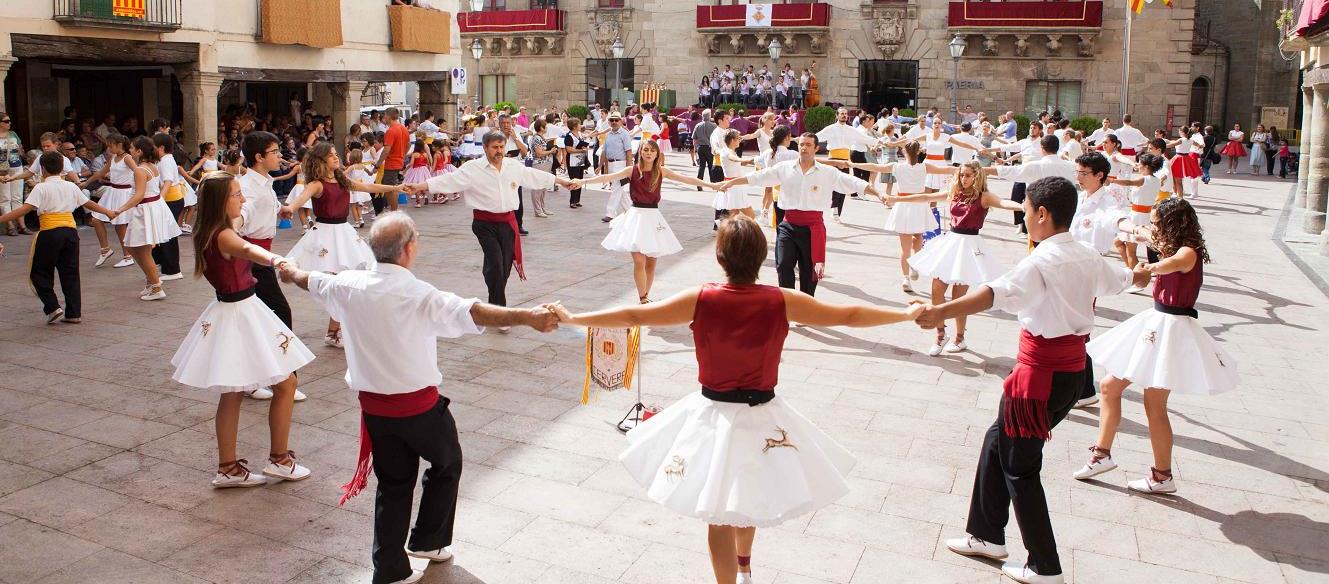 Испания, Каталония, традиционный танец Сардана